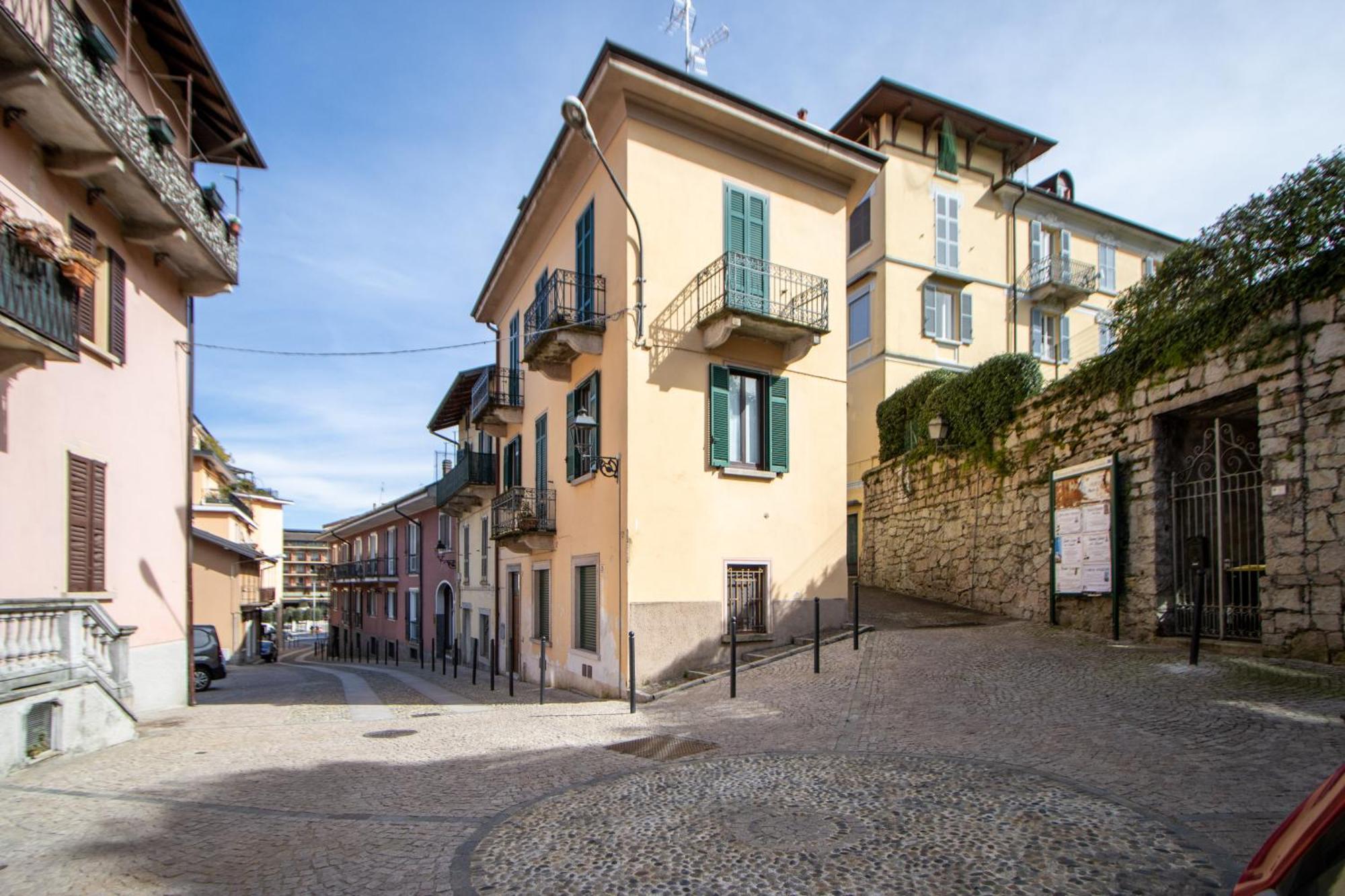 Golden Lake - Luxury Apartment ☆☆☆☆☆ - 100M From The Lake Baveno Exterior photo