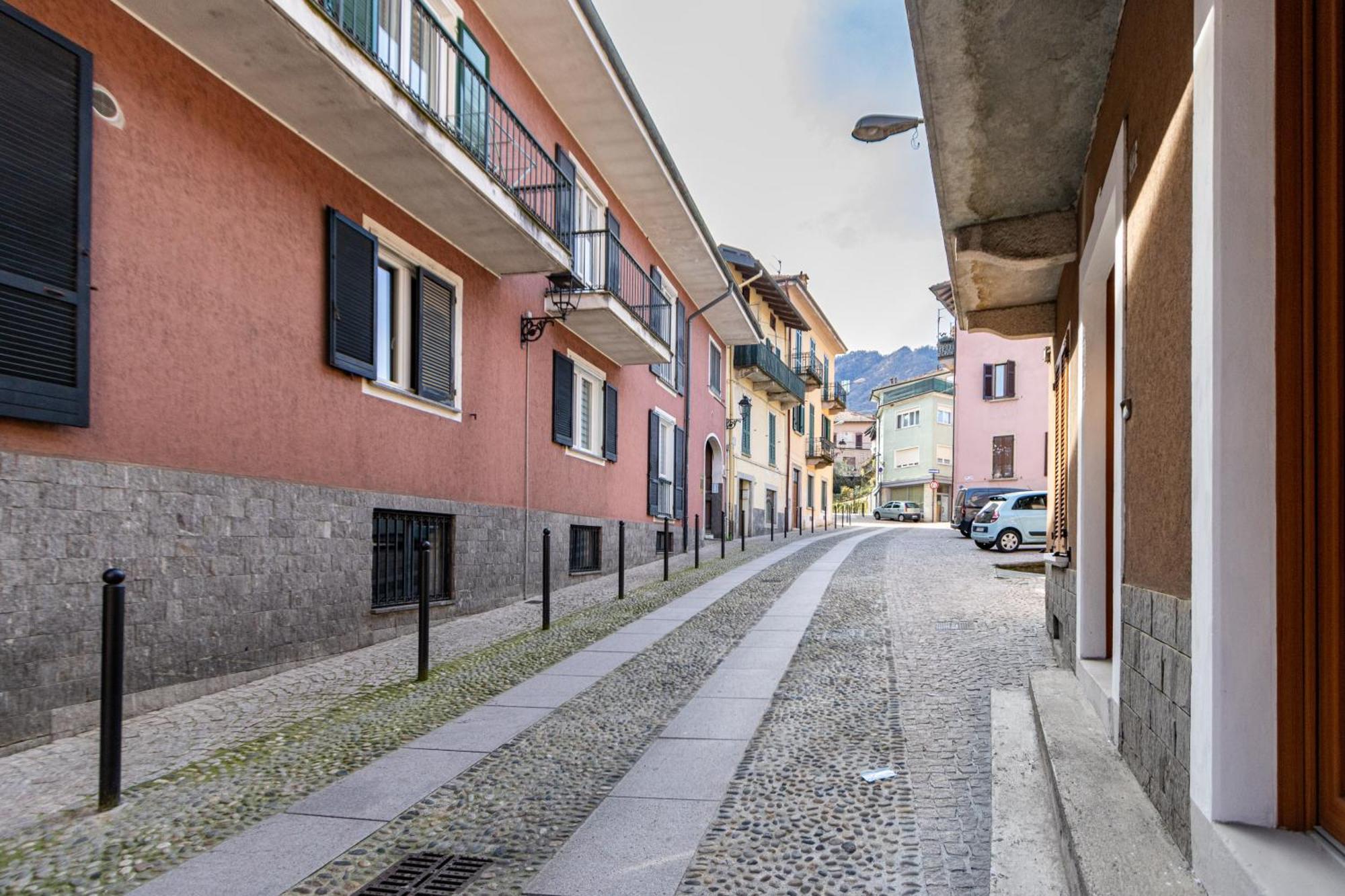 Golden Lake - Luxury Apartment ☆☆☆☆☆ - 100M From The Lake Baveno Exterior photo